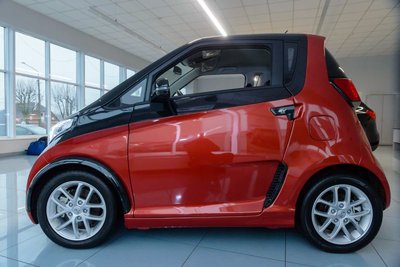 E200.jpg