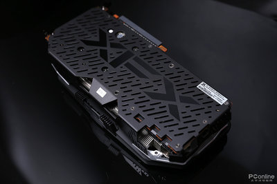 Custom-XFX-Radeon-RX-5700-XT-4.jpg