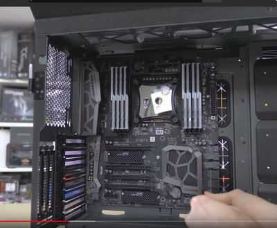 Phanteks Luxe2.jpg