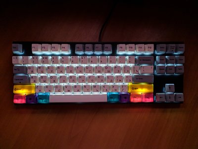 Varmilo VA87M.jpg