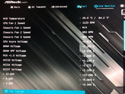roq9lPNAMi4.jpg