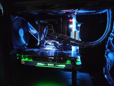CMPldX-bVA8.jpg