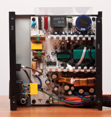 Chieftec Element 700W.jpg