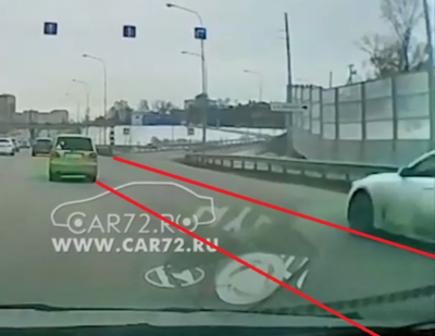 2021-03-29 14-55-49 (14) Момент ДТП  Матиз и Киа Стингер на Запольной. - YouTube — Яндекс.Браузер.png