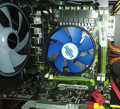 05.Mainboard1.jpg