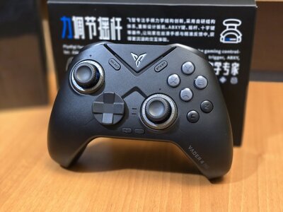 Flydigi Vader 4 Pro +.jpg