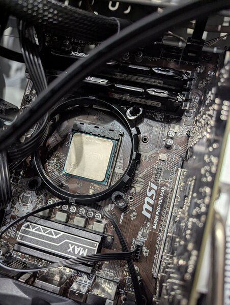 мат плата про.jpg