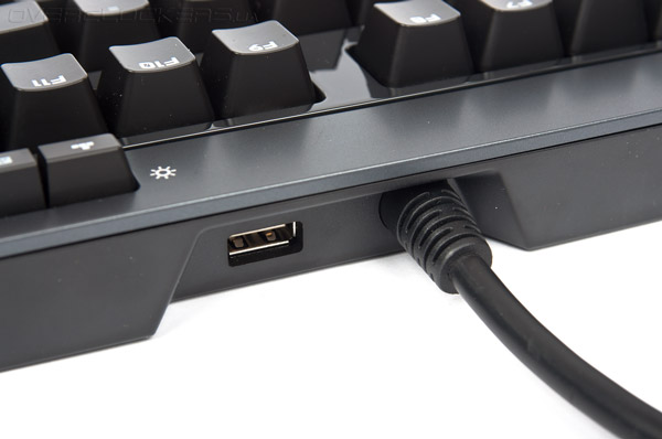 32-logitech-g710.jpg