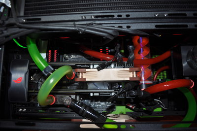 ASUS ROG Enthusiast SLI Bridge.JPG